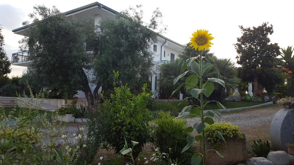 Agriturismo Donna Clementina Villa Castellaneta Marina Buitenkant foto