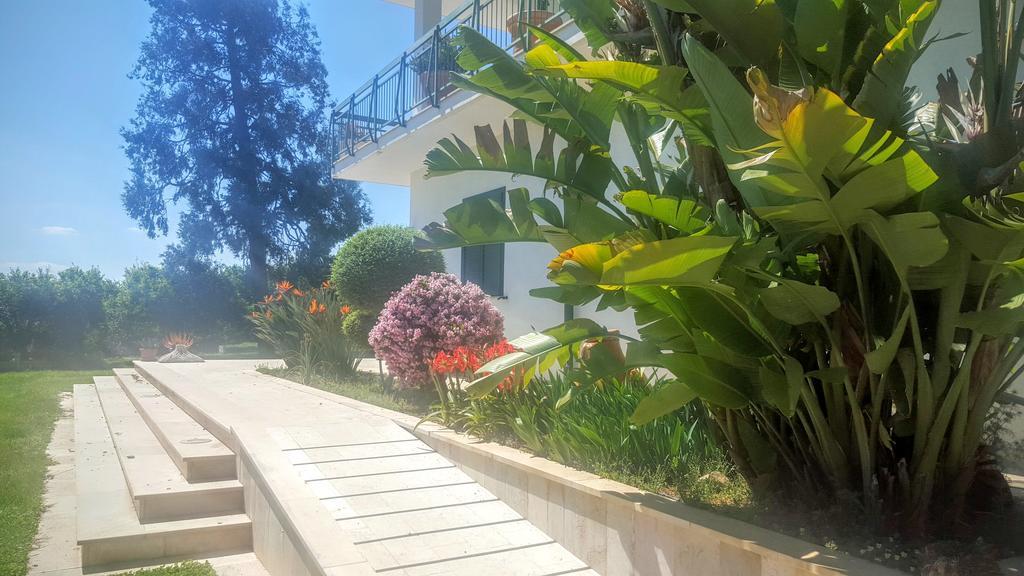 Agriturismo Donna Clementina Villa Castellaneta Marina Buitenkant foto